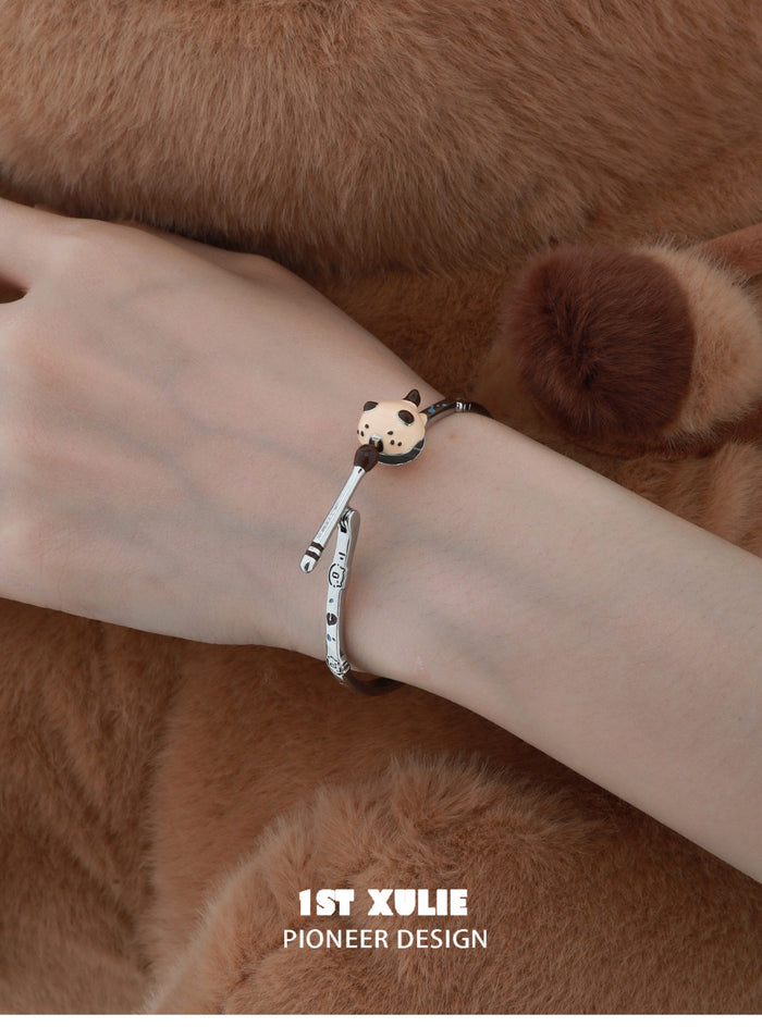 1STXULIE Superior Niche Capybara Bracelet T5839