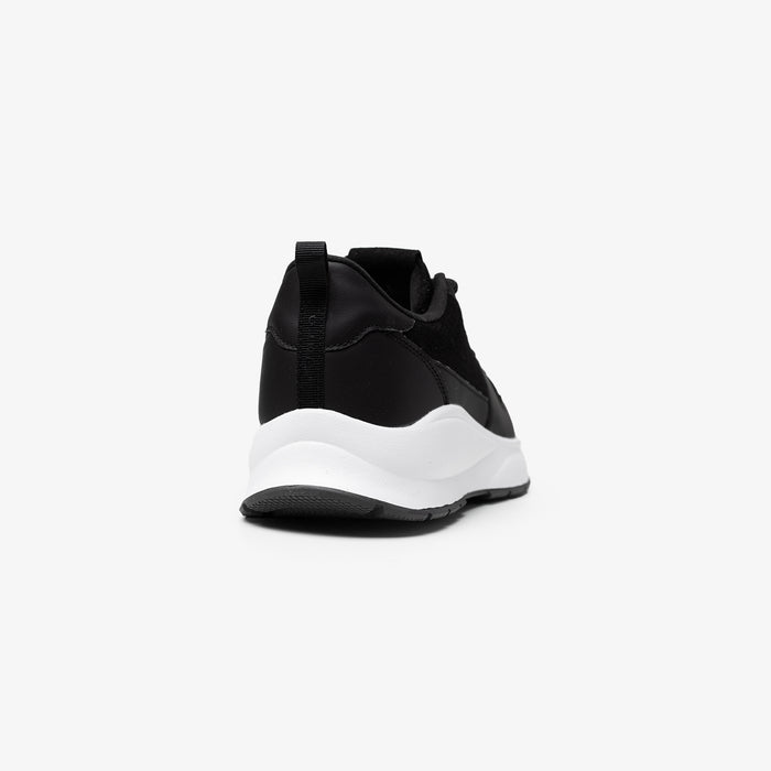 Casual Runner | Black/White