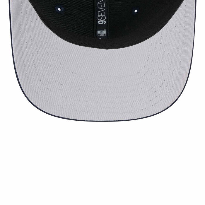 Chicago Bears Bear Face 9SEVENTY Stretch Snap Adjustable Cap