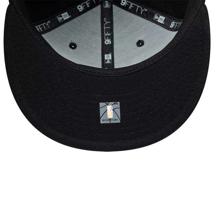 Pictured is this NBA Core LA Lakers 9FIFTY Snapback cap in black. 7