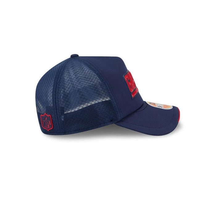 Pictured is this NFL Sideline 2026 New York Giants 9FORTY Apex cap in dark blue. 7