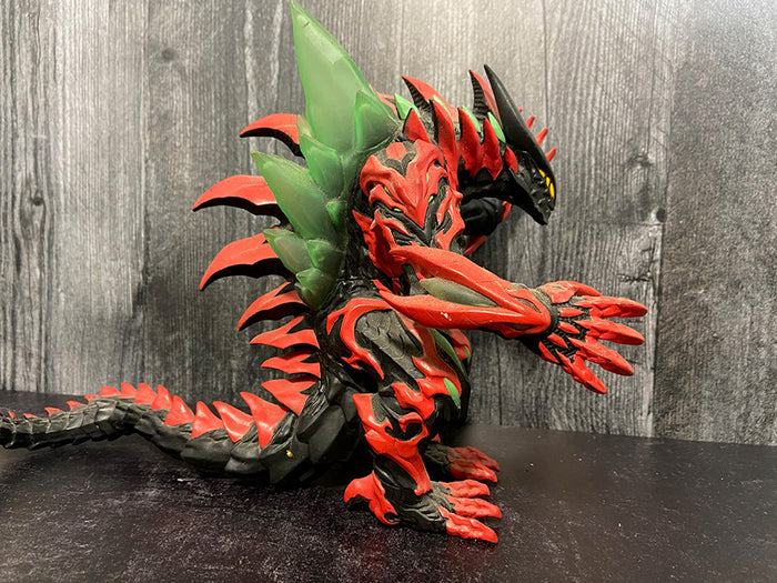 ULTRAMAN VINYL FIGURE BELIAL ULTRA MONSTER