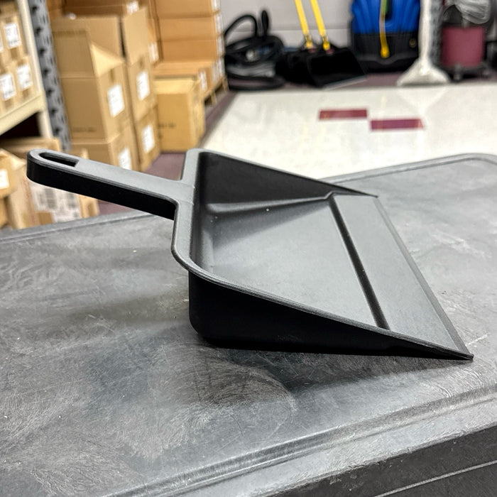 12" BLACK PLASTIC DUST PAN