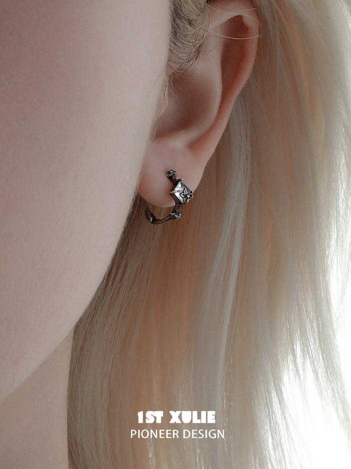 1STXULIE Superior Niche Iris Collection Gothic Retro Earring Back T5886