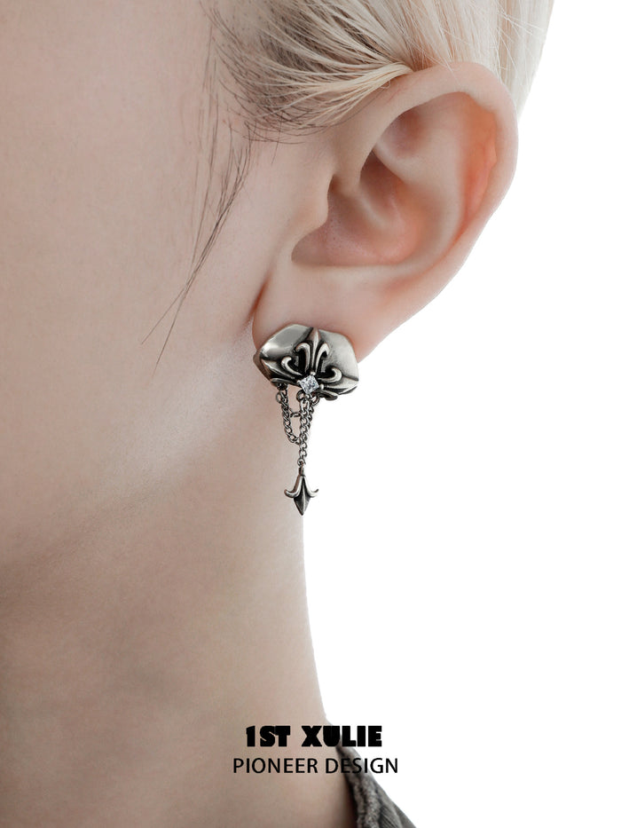1STXULIE Superior Niche Iris Collection Gothic Retro Stud Earring T5881
