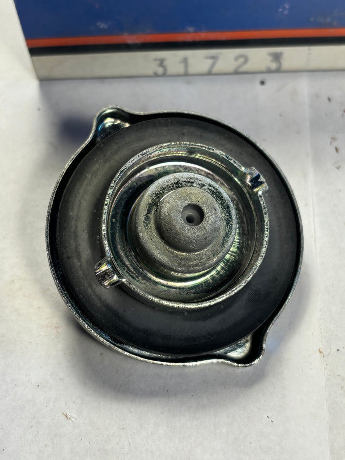 1970-1988 GM AMC Chrysler Toyota fuel cap Gates 31723