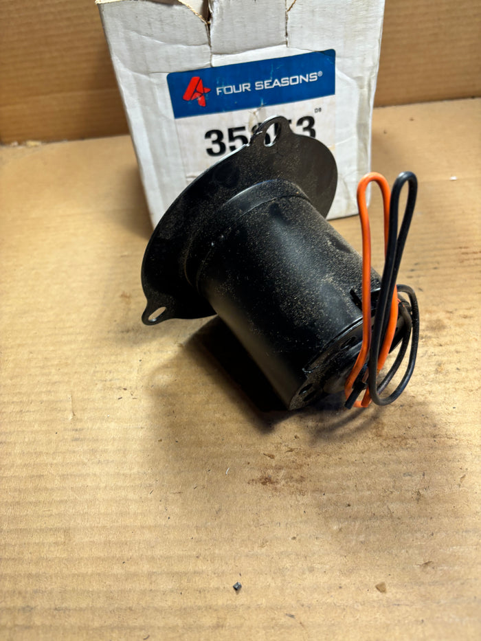 1983-1989 Ford Mercury cars blower motor Four Seasons 35653