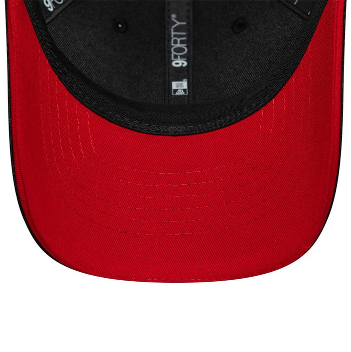 Pictured is this AC Milan Diamond Era 9FORTY M-Crown cap in black. 2