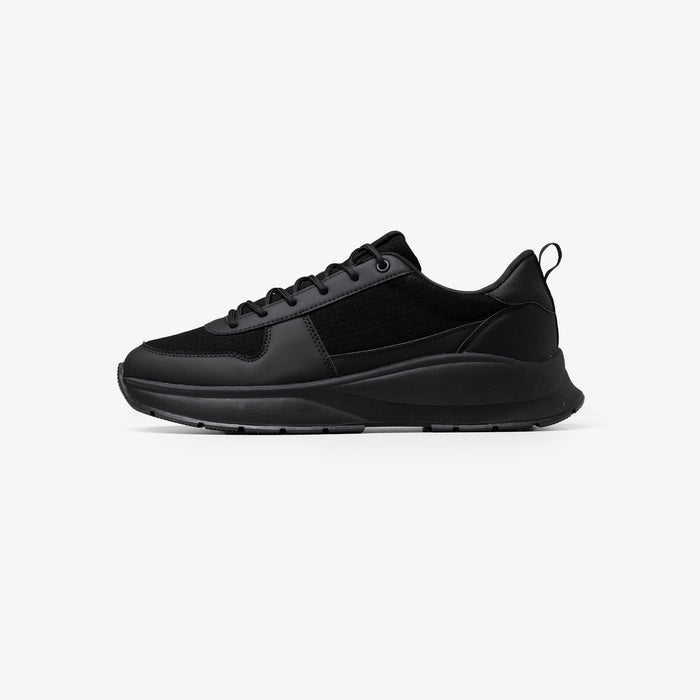 Casual Runner | Black