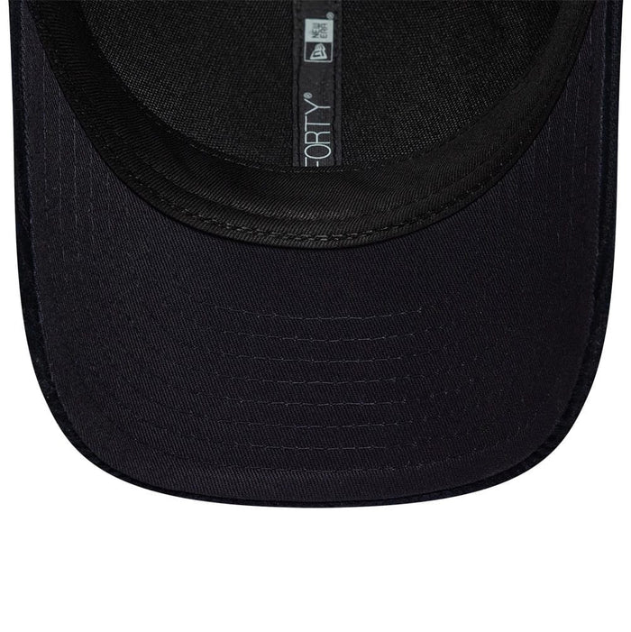 Pictured is this Chelsea FC Cord 9FORTY M-Crown cap in navy. 5
