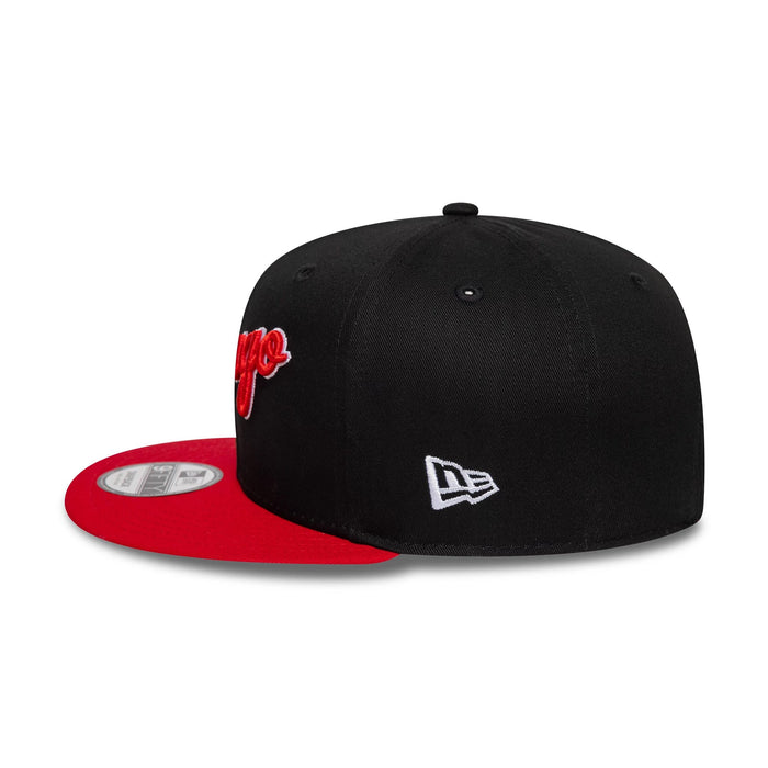 Pictured is this NBA Hardwood Classic Chicago Bulls 9FIFTY Snapback cap in black & red. 5