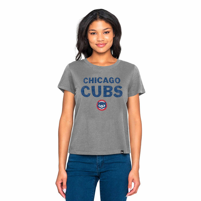Chicago Cubs Women's New Era 1984 Bear Bubble Grey T-Shirt
