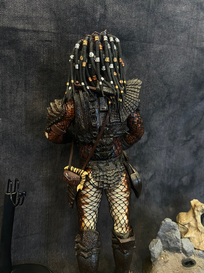 CITY HUNTER PREDATOR 1/6 HOT TOYS FIGURE