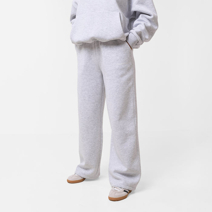 Women's Core Logo Open Hem Jogger  Grey Marl Closure London Front Vi