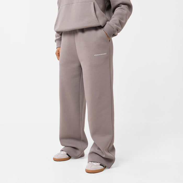 Women's Core Logo Open Hem Jogger  Pebble Closure London Front View