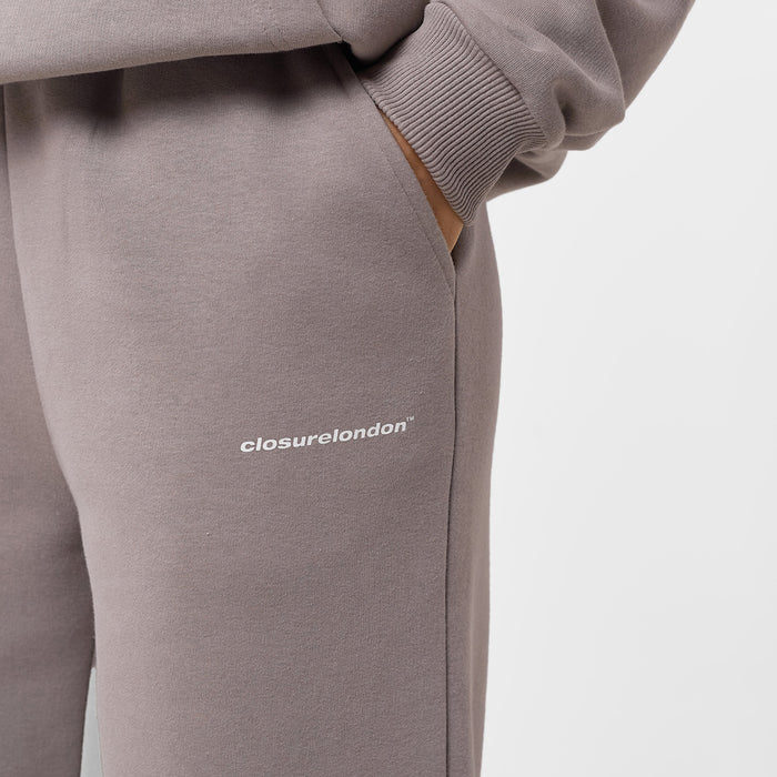 Core Logo Open Hem Jogger | Pebble