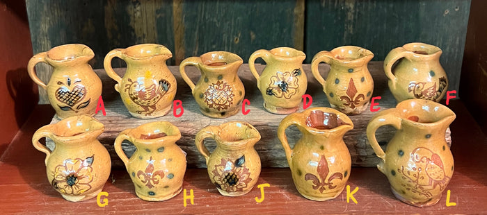 EJS-MP42 Mini Yellow Sgraffito Pitchers