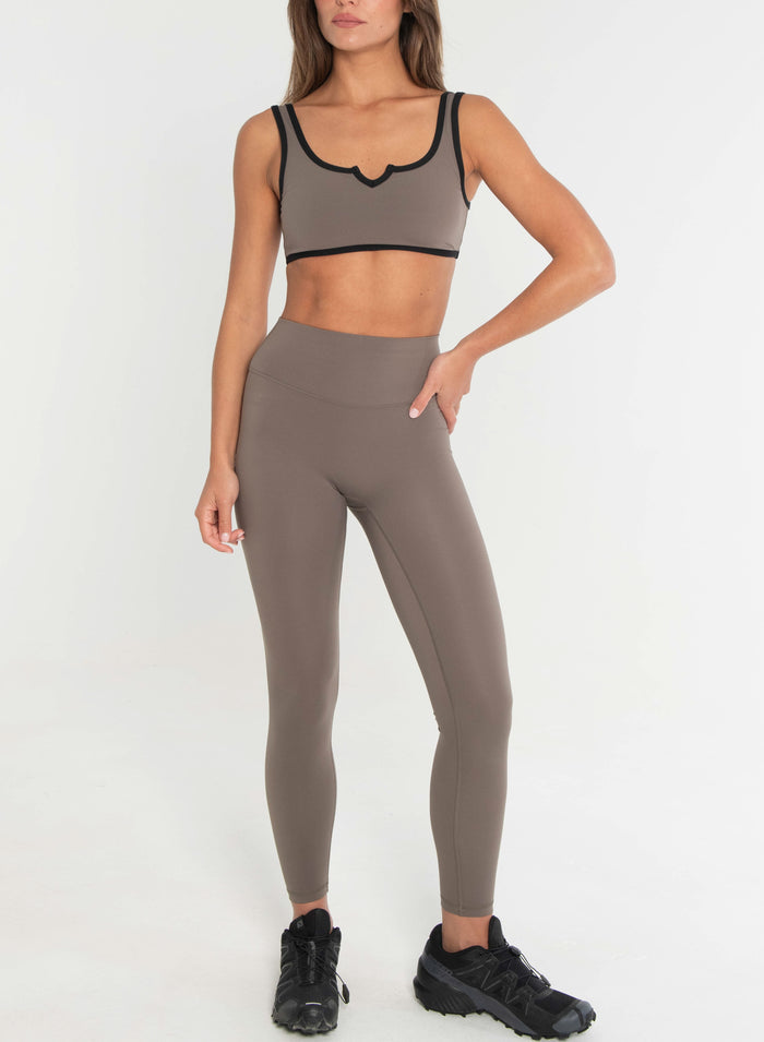 FORM V Scoop Bra