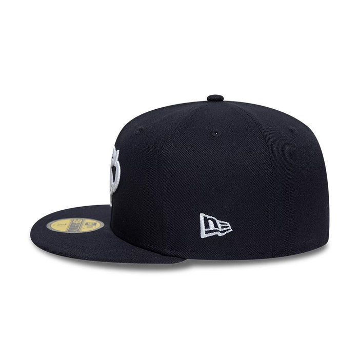 Pictured is this Gettomasa X New Era 59FIFTY Fitted cap in navy. 6
