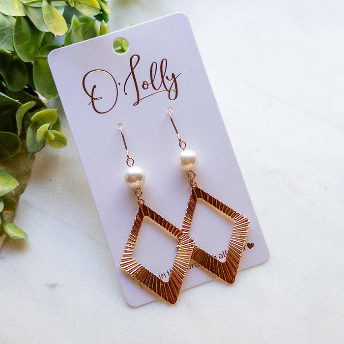Gold Geometric Pearl Dangle Earrings – Textured Open Diamond Earrings “Mandy”