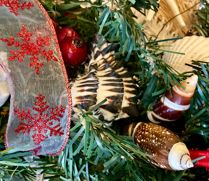 Holiday Christmas Shell Wreath