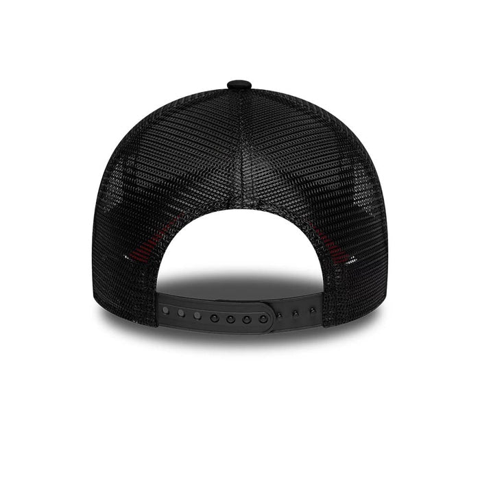 Pictured is this Liverpool FC Gradient 9FORTY A-Frame Trucker cap in black. 5