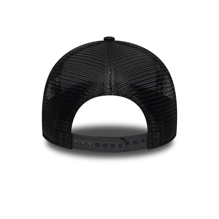 Pictured is this Liverpool FC Iridescent 9FORTY A-Frame Trucker cap in black. 4