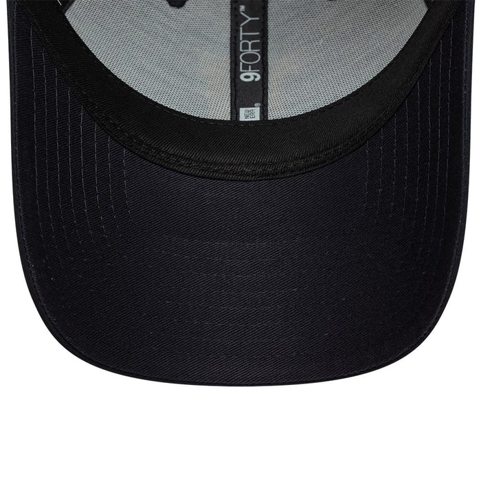Pictured is this Manchester United FC Gold 9FORTY cap in navy. 5