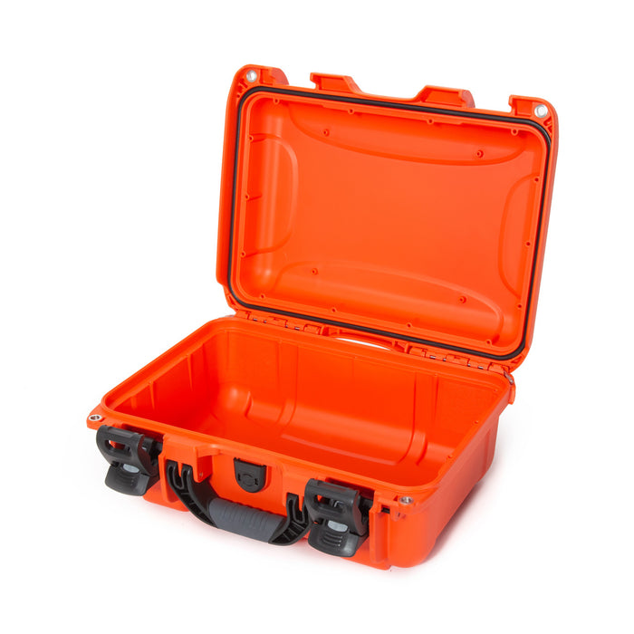Nanuk 915 Case, open without foam