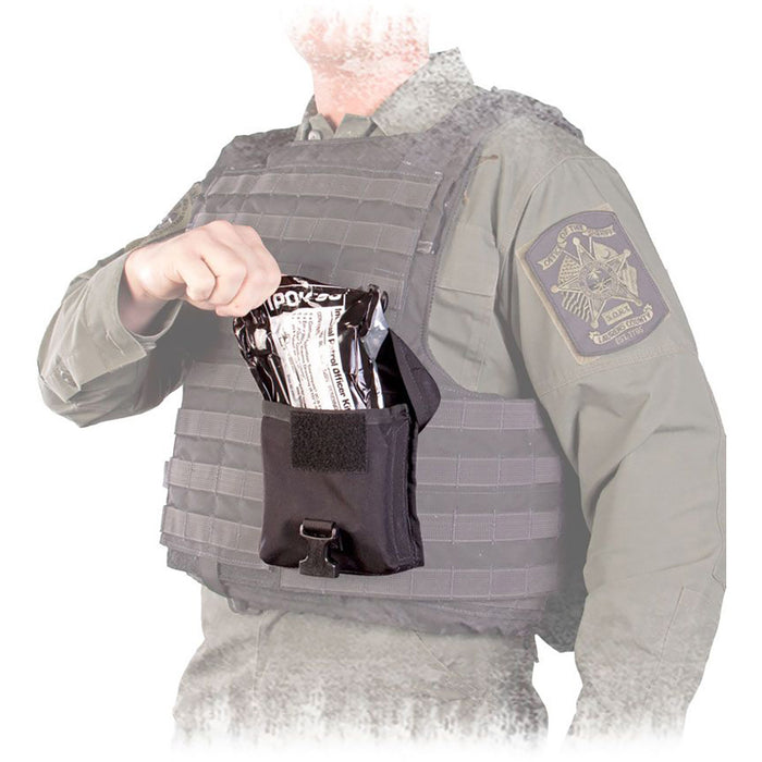 NAR IPOK™ Holder, black, with IPOK IFAK on tactical vest open