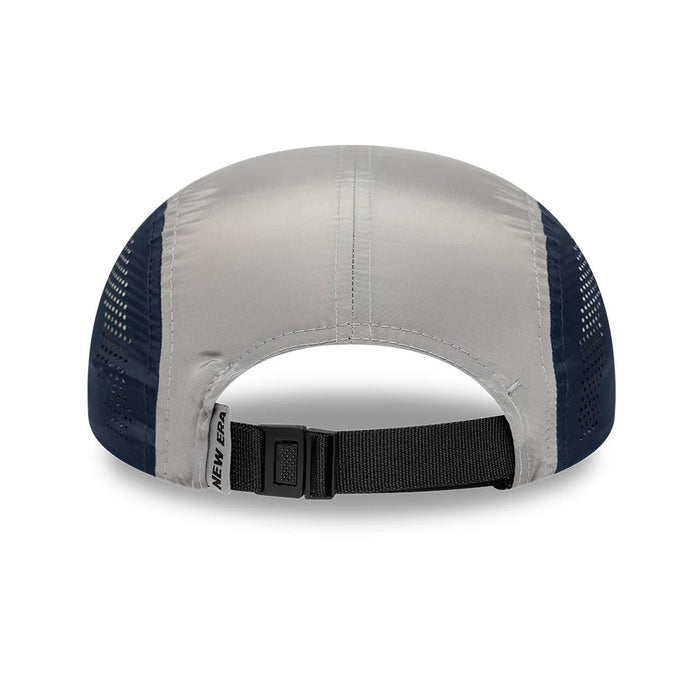 Pictured is this New Era Colour Block Runner cap in navy. 4