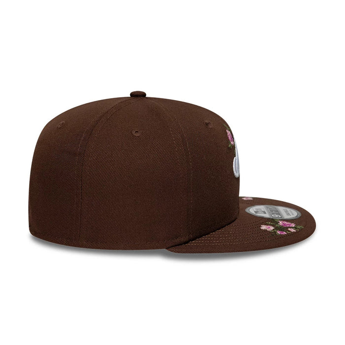 Pictured is this New Era Floral 9FIFTY Snapback cap in dark brown. 6