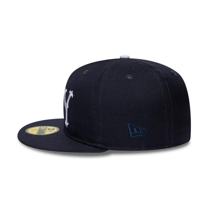 Pictured is this MLB Cooperstown New York Highlanders 59FIFTY Fitted cap in navy. 6