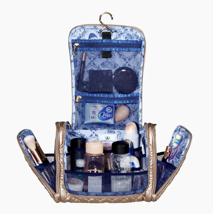 Oliver Thomas Hanging Travel Organizer Travel Accessories in  at Wrapsody