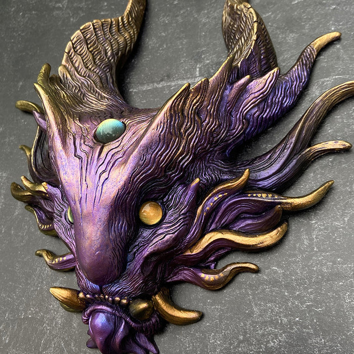 PAINTED WATCHING BEAST WALL PLAQUE