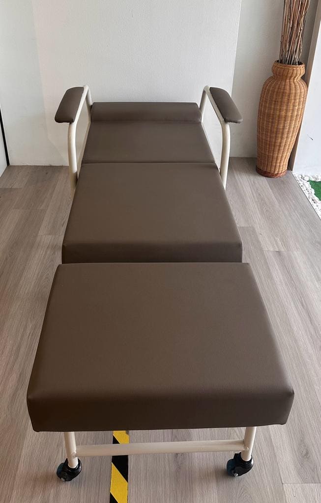 (Pre Order 12 Weeks) Sleeper Chair