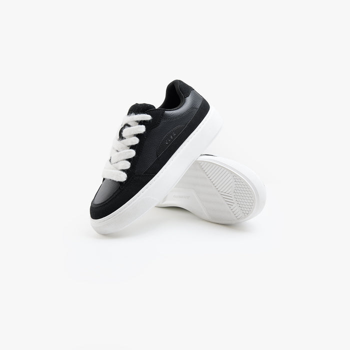 Premium Skate Shoe | Black/White