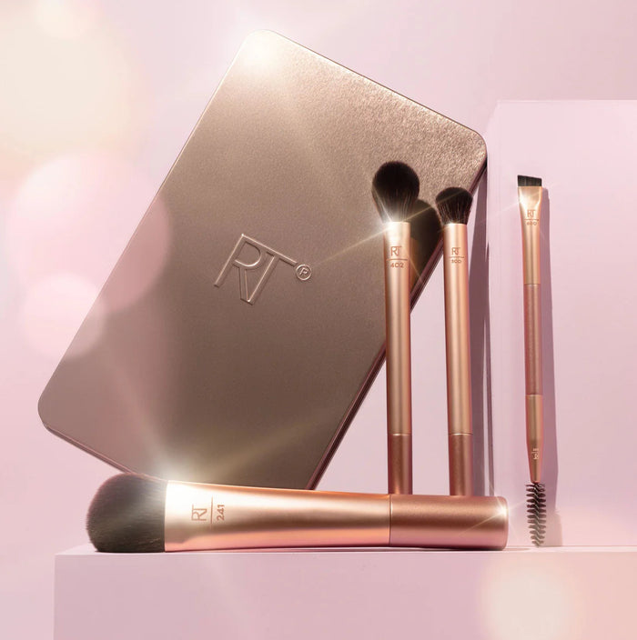 REAL TECHNIQUES Metalchic Brush + Reusable Tin Set For Liquids Creams + Powders مجموعة الفرش الاساسية للمكياج من ريل تيكنيك