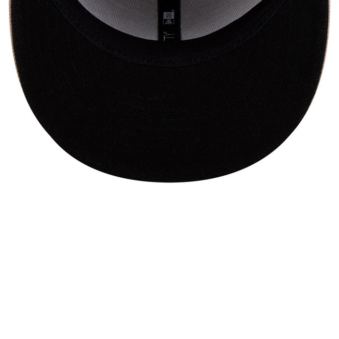 Pictured is this Roji Soccer 59FIFTY Fitted cap in beige. 2
