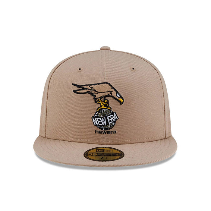 Pictured is this Roji Soccer 59FIFTY Fitted cap in beige. 3