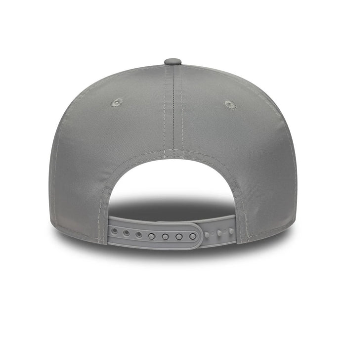 Pictured is this Limited Sail GP 9FIFTY Snapback cap in grey. 5