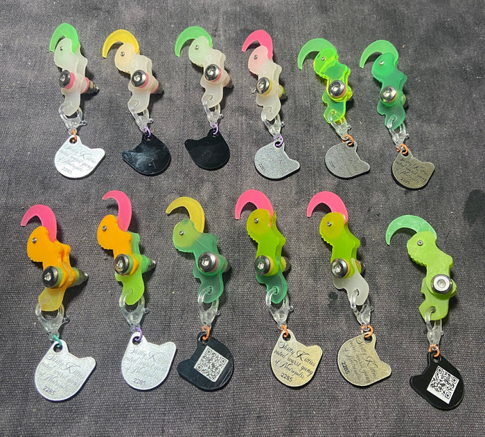 SHITTY KITTY RETRACTABLE CLAW PENDANT/ZIPPER PULL