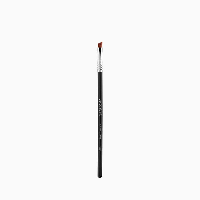 Sigma Beauty E65 Small Angle Brush