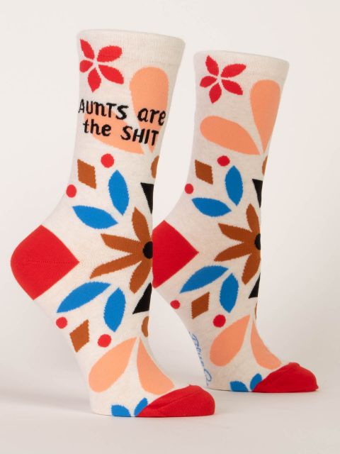 SOCKS AUNTS ARE THE SH*T
