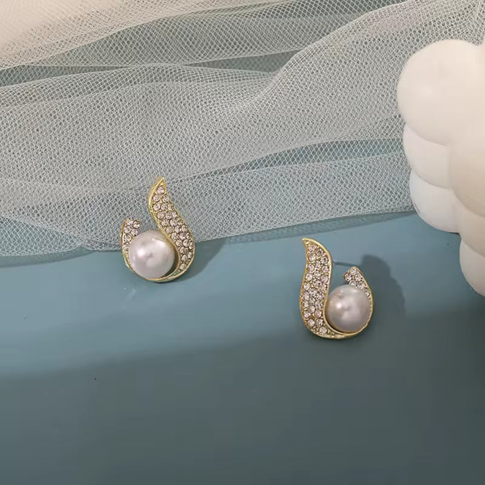 Sparkling Crystal Faux Pearl Twisted Fashion Studs Statement Earrings