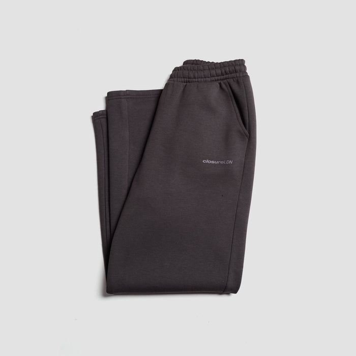 Tonal Core Logo Open Hem Jogger | Espresso